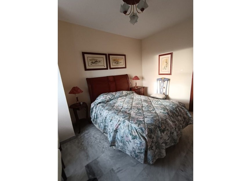 Resale - Apartment - Top Floor Apartment - Marbella - Marbella Centro