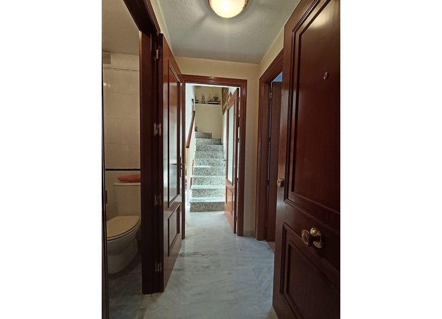 Resale - Apartment - Top Floor Apartment - Marbella - Marbella Centro