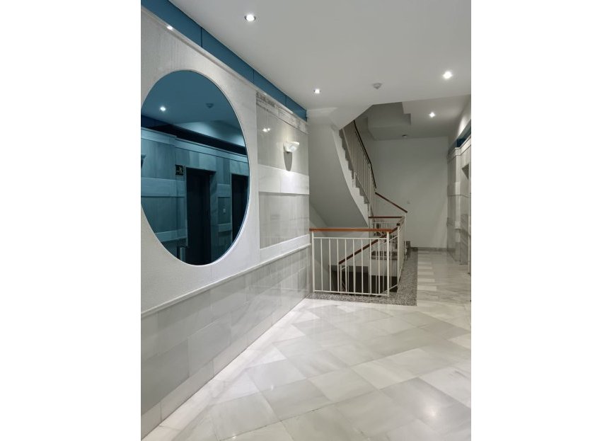 Resale - Apartment - Top Floor Apartment - Marbella - Marbella Centro