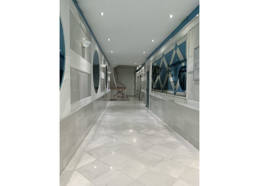 Resale - Apartment - Top Floor Apartment - Marbella - Marbella Centro