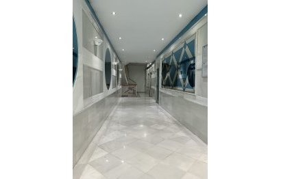 Resale - Apartment - Top Floor Apartment - Marbella - Marbella Centro