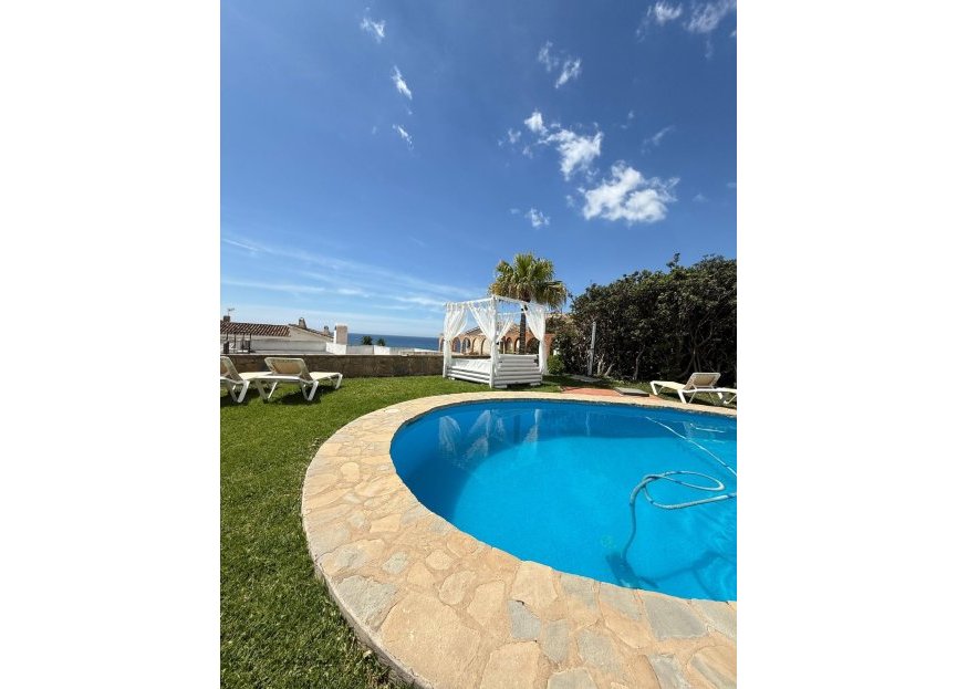 Resale - House - Townhouse - Benalmádena - Benalmadena Centro