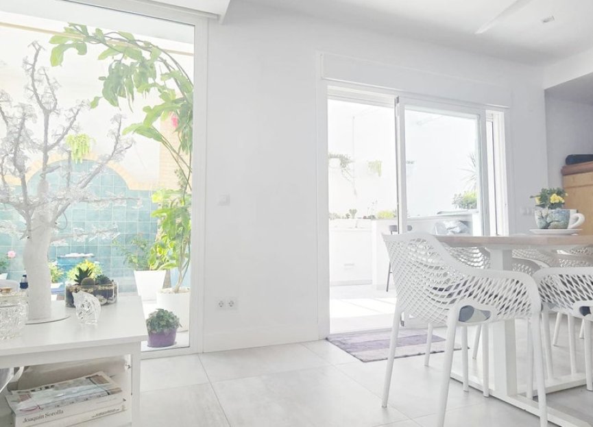 Resale - House - Detached Villa - Benalmádena - Benalmadena Pueblo