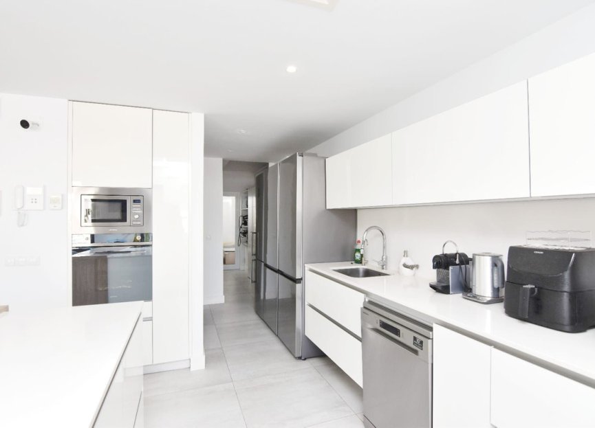 Resale - House - Detached Villa - Benalmádena - Benalmadena Pueblo