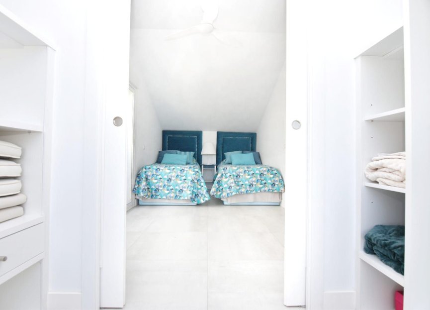 Resale - House - Detached Villa - Benalmádena - Benalmadena Pueblo