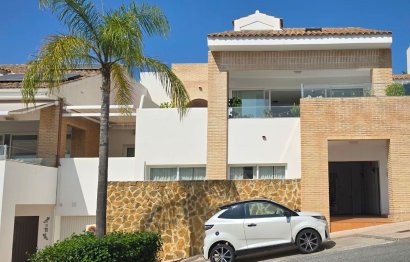 Resale - House - Detached Villa - Benalmádena - Benalmadena Pueblo