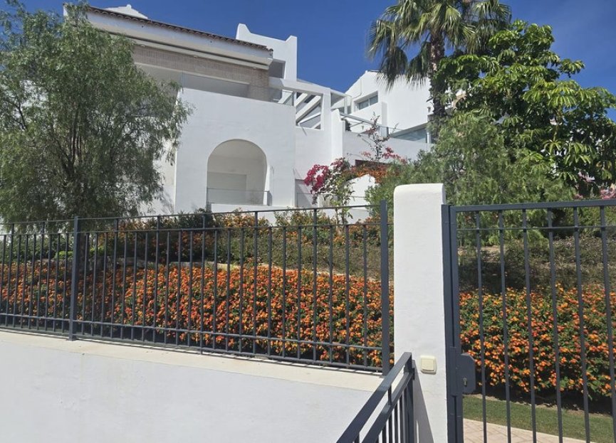 Resale - House - Detached Villa - Benalmádena - Benalmadena Pueblo