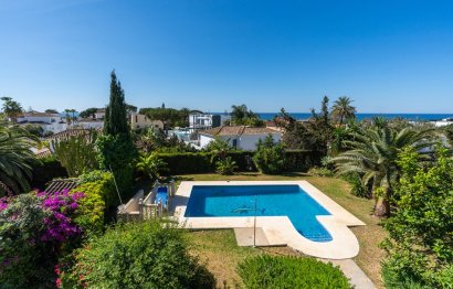 Resale - House - Detached Villa - Marbella - Marbesa