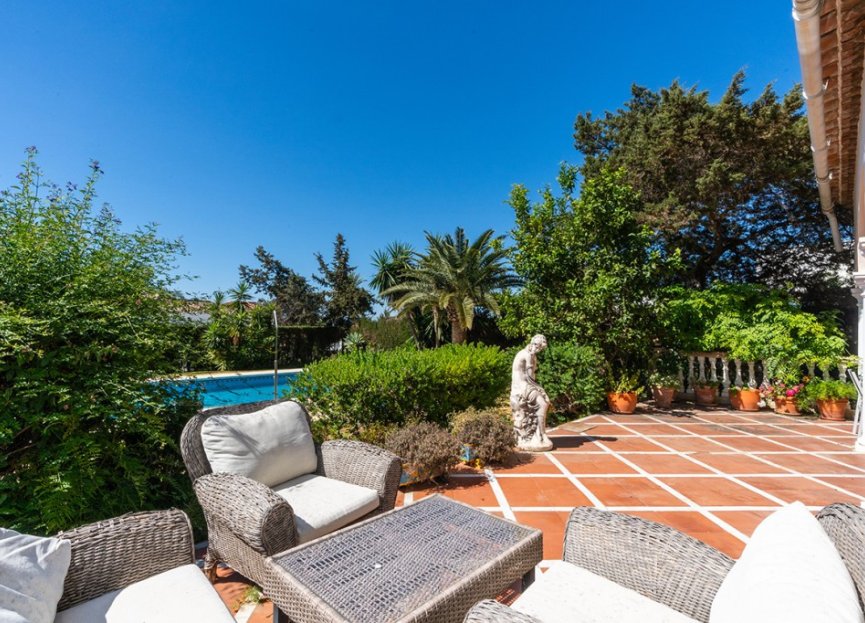 Resale - House - Detached Villa - Marbella - Marbesa