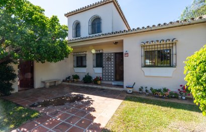 Resale - House - Detached Villa - Marbella - Marbesa