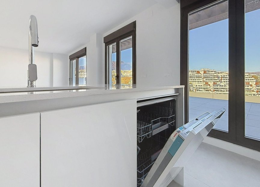 Resale - Apartment - Penthouse - Estepona - Estepona Centro