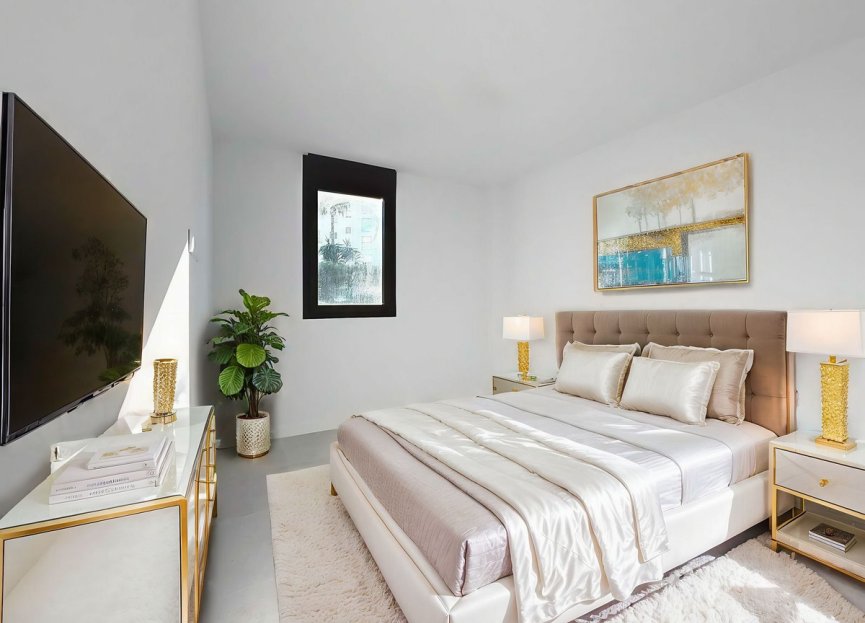 Resale - Apartment - Penthouse - Estepona - Estepona Centro