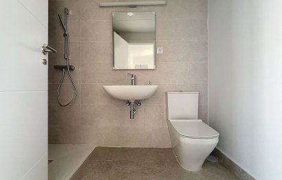 Resale - Apartment - Penthouse - Estepona - Estepona Centro