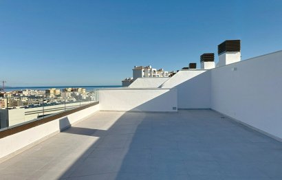 Resale - Apartment - Penthouse - Estepona - Estepona Centro