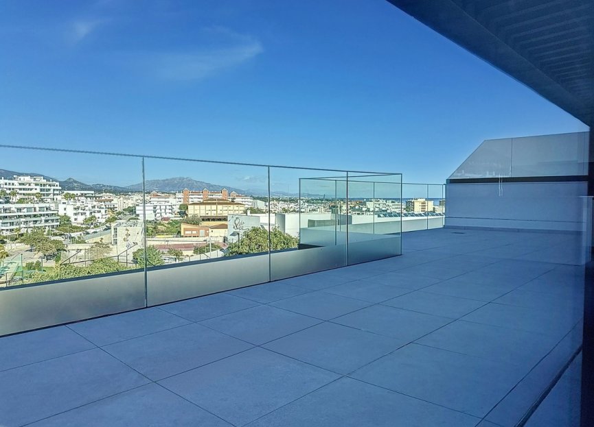 Resale - Apartment - Penthouse - Estepona - Estepona Centro