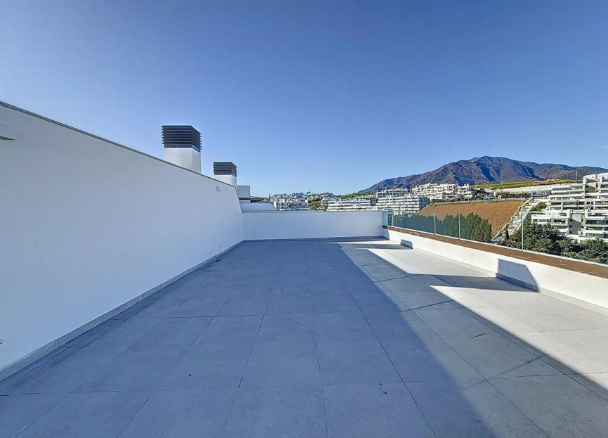 Resale - Apartment - Penthouse - Estepona - Estepona Centro