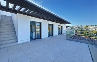 Resale - Apartment - Penthouse - Estepona - Estepona Centro