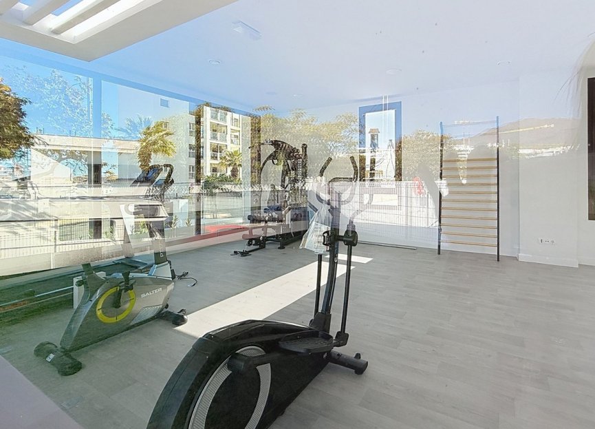 Resale - Apartment - Penthouse - Estepona - Estepona Centro