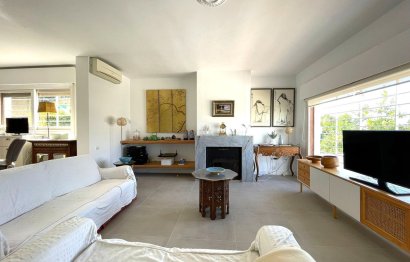 Resale - House - Detached Villa - Estepona - Estepona Centro