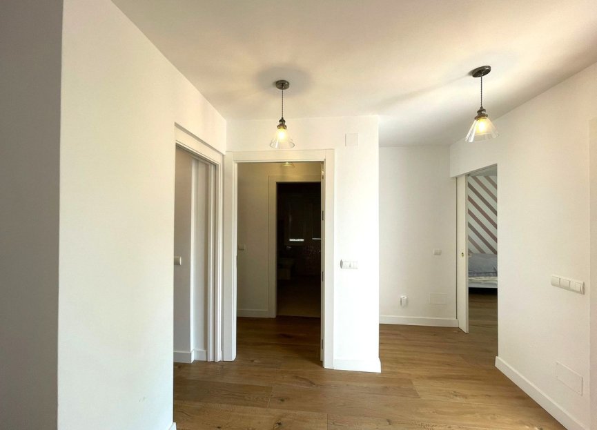 Resale - House - Detached Villa - Estepona - Estepona Centro