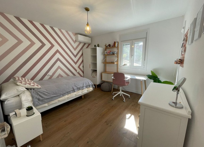 Resale - House - Detached Villa - Estepona - Estepona Centro