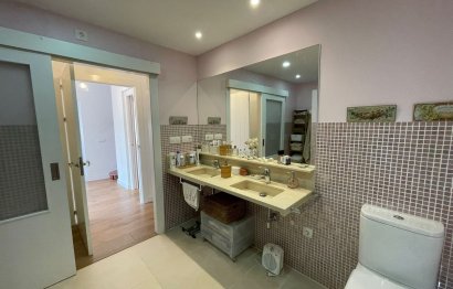 Resale - House - Detached Villa - Estepona - Estepona Centro