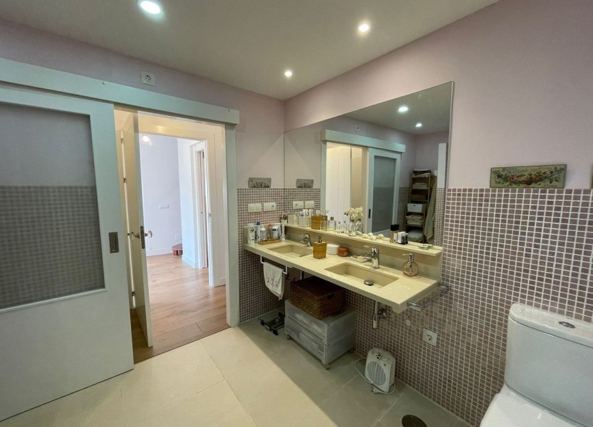 Resale - House - Detached Villa - Estepona - Estepona Centro