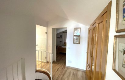 Resale - House - Detached Villa - Estepona - Estepona Centro