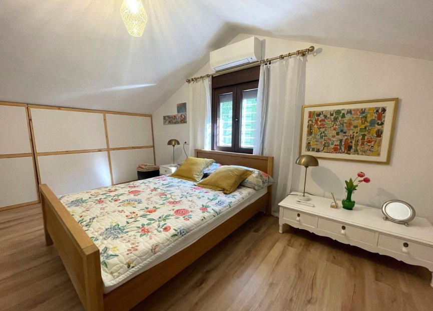 Resale - House - Detached Villa - Estepona - Estepona Centro