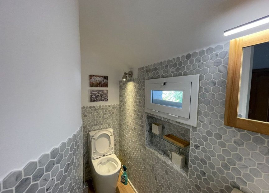 Resale - House - Detached Villa - Estepona - Estepona Centro