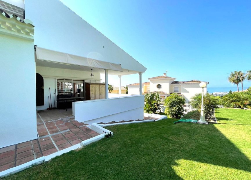 Resale - House - Detached Villa - Estepona - Estepona Centro