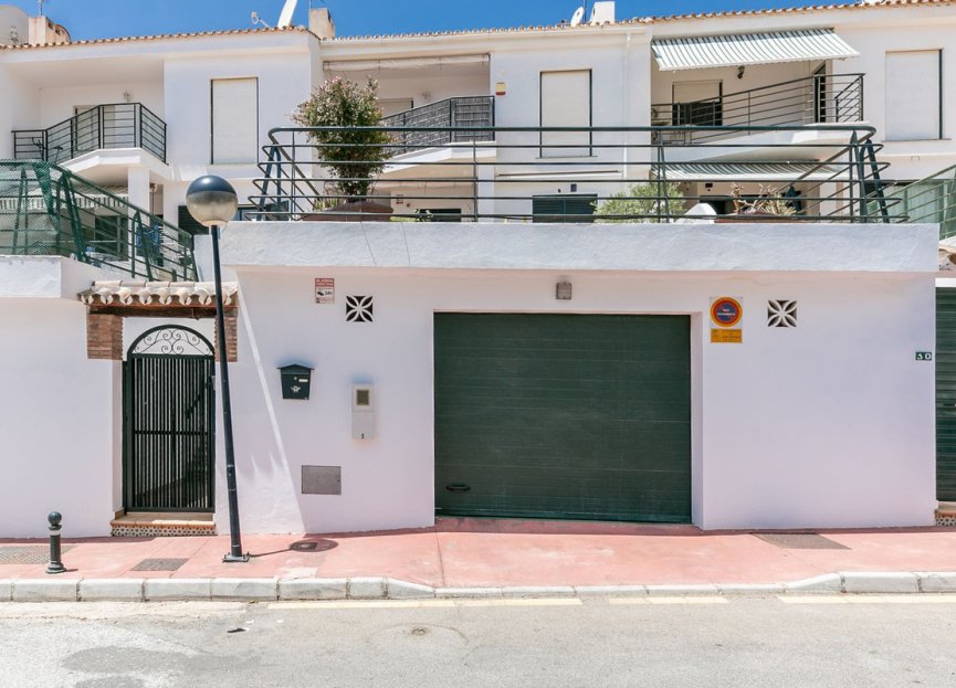 Reventa - House - Townhouse - Benalmádena - Benalmadena Centro