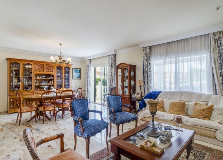 Resale - House - Detached Villa - Marbella - Marbella Centro