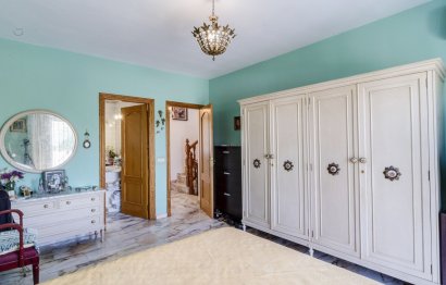 Resale - House - Detached Villa - Marbella - Marbella Centro