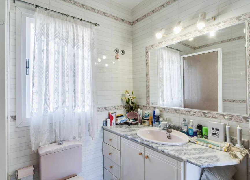 Resale - House - Detached Villa - Marbella - Marbella Centro