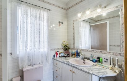 Resale - House - Detached Villa - Marbella - Marbella Centro