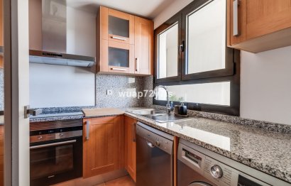 Resale - Apartment - Middle Floor Apartment - Estepona - Selwo