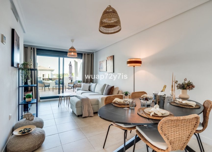 Resale - Apartment - Middle Floor Apartment - Estepona - Selwo