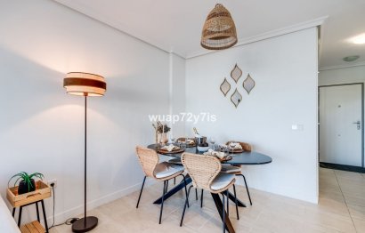 Resale - Apartment - Middle Floor Apartment - Estepona - Selwo