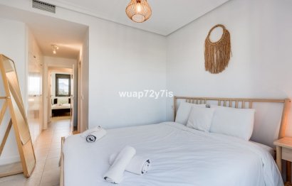 Resale - Apartment - Middle Floor Apartment - Estepona - Selwo