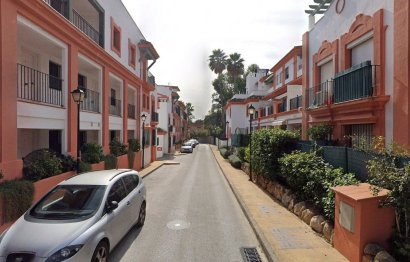 Resale - Ground floor apartment - Estepona - Atalaya