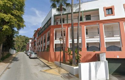 Resale - Ground floor apartment - Estepona - Atalaya