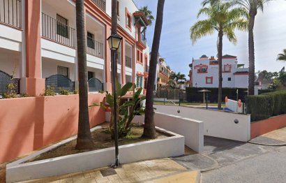 Resale - Ground floor apartment - Estepona - Atalaya