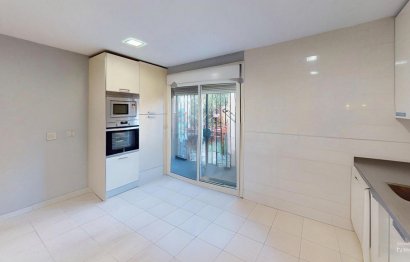 Resale - House - Detached Villa - Benalmádena - Benalmadena Centro