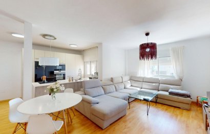 Resale - House - Detached Villa - Benalmádena - Benalmadena Centro