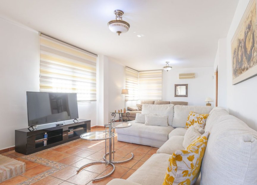 Resale - House - Detached Villa - Benalmádena - Benalmadena Costa