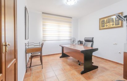 Resale - House - Detached Villa - Benalmádena - Benalmadena Costa