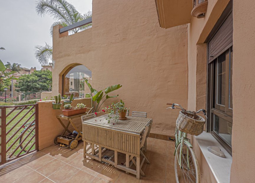 Resale - Ground floor apartment - Estepona - Hacienda del Sol