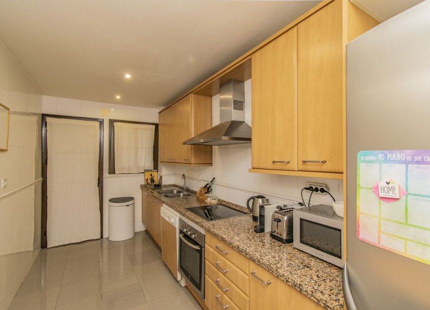 Resale - Ground floor apartment - Estepona - Hacienda del Sol