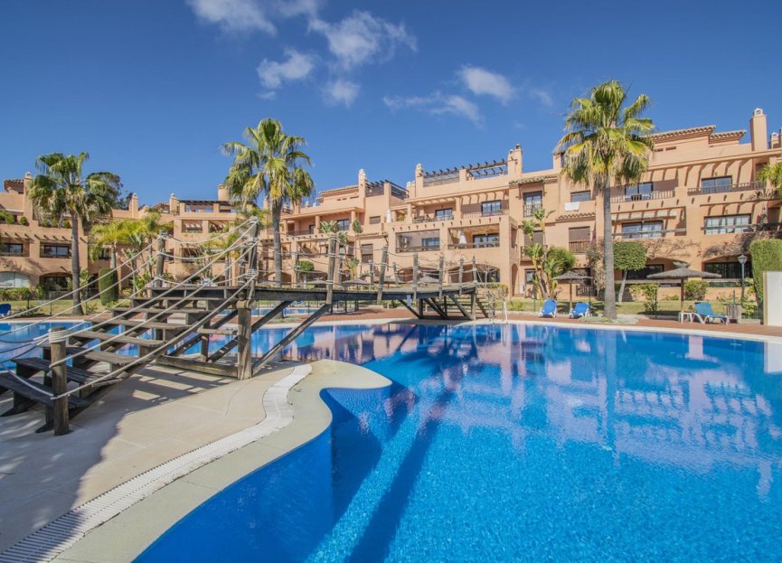 Resale - Ground floor apartment - Estepona - Hacienda del Sol
